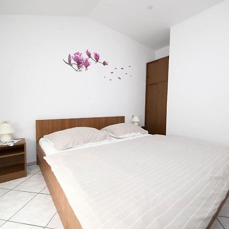 Apartments Baretic Crikvenica Exterior foto