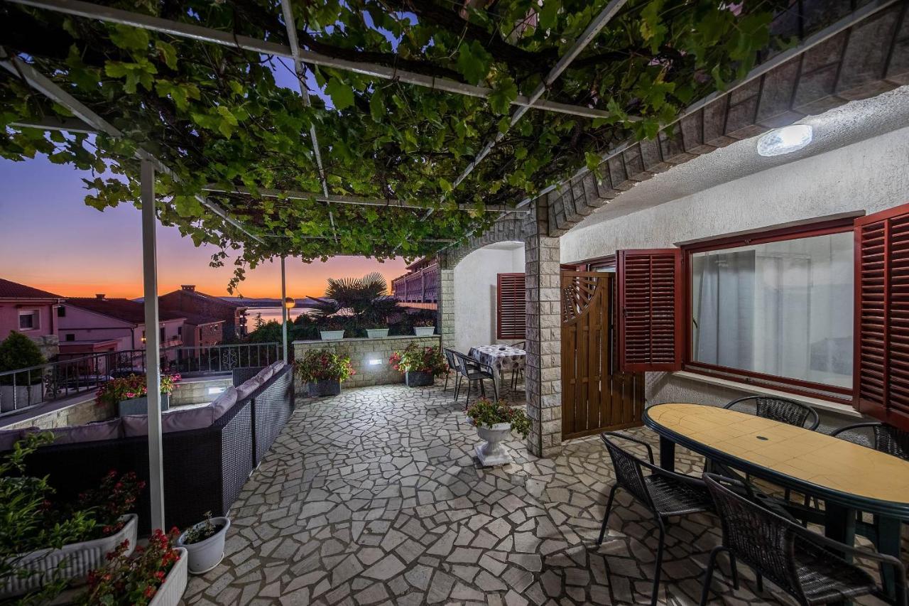 Apartments Baretic Crikvenica Exterior foto