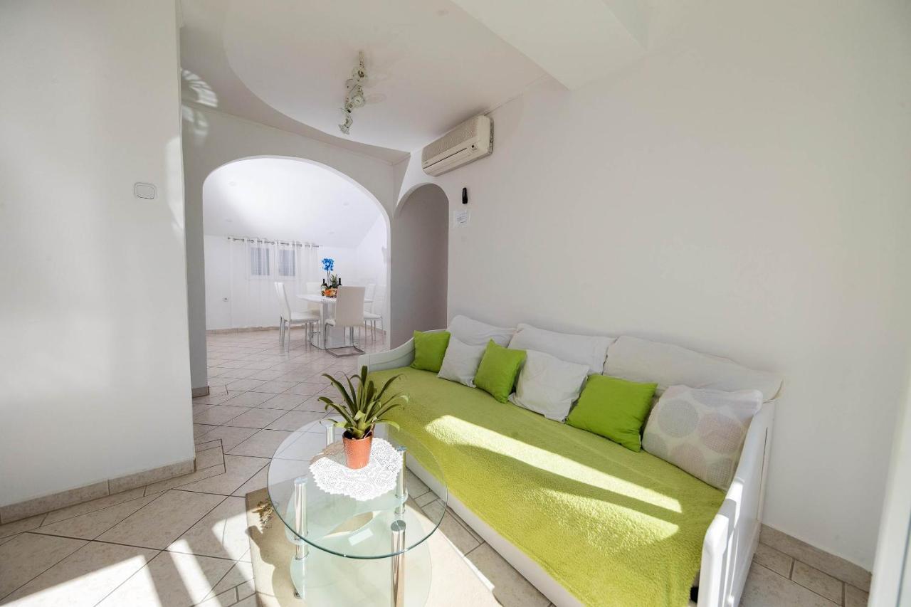 Apartments Baretic Crikvenica Exterior foto